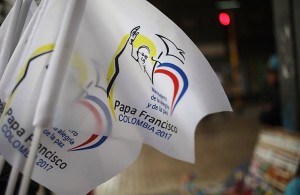 bandiera papa francesco colombia